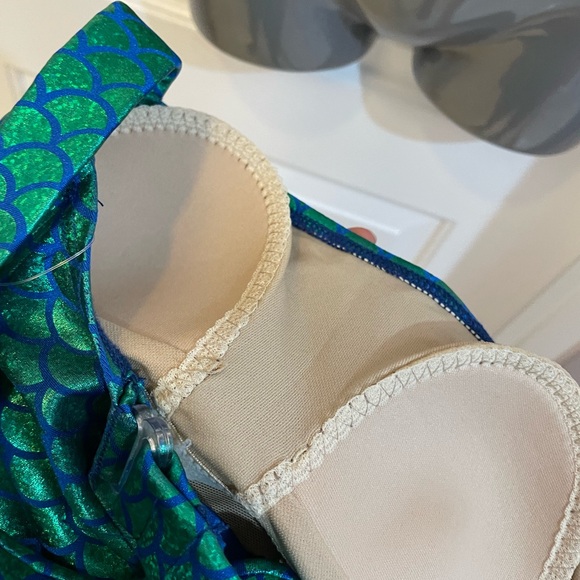 Adorable NWT mermaid swimsuit from Esther Williams - Picture 4 of 5